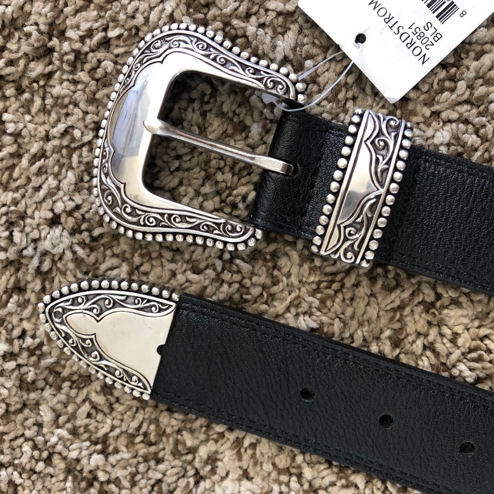 Trendy Black Belt NWT